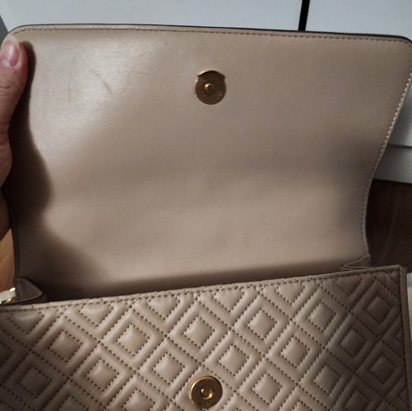 ❌️❌️SOLD❌️❌️Tory Burch Fleming Shoulder Bag - Picture 7 of 7
